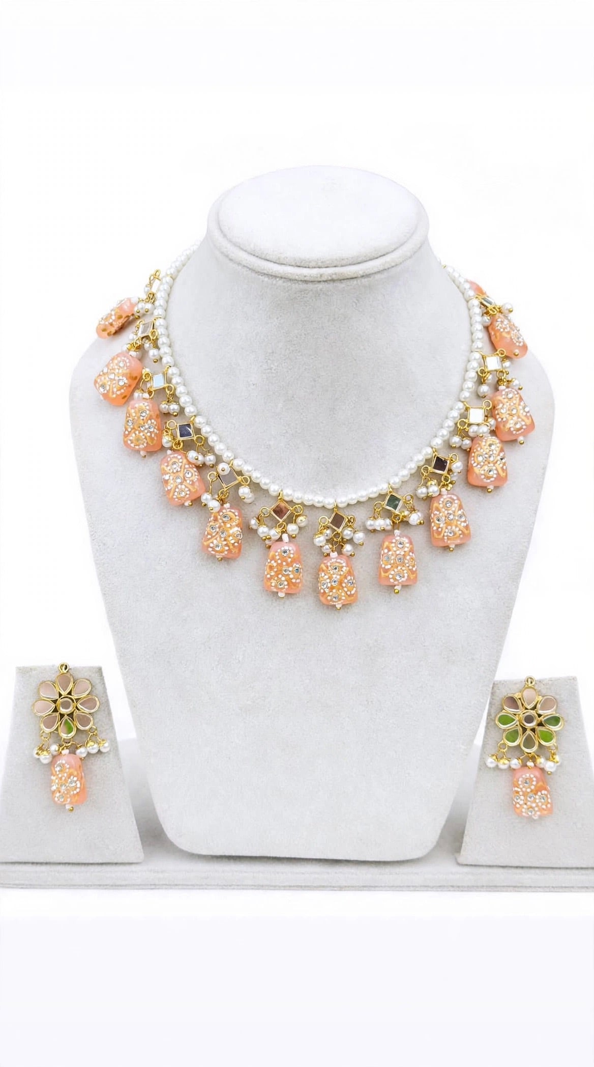 Peach necklace / choker set in mirror with tumbler beads-N16