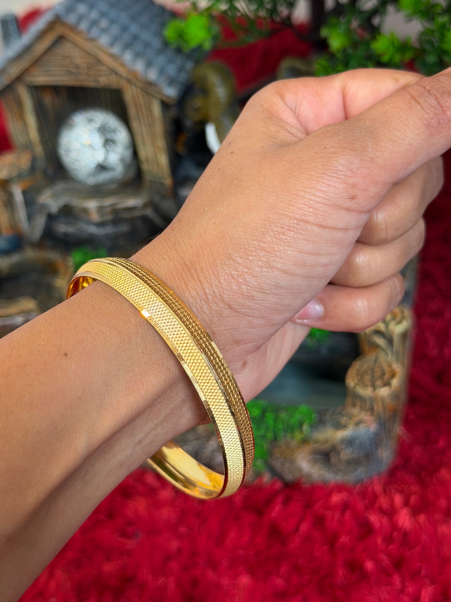 Men’s Golden Kada - ( Free size ) x28