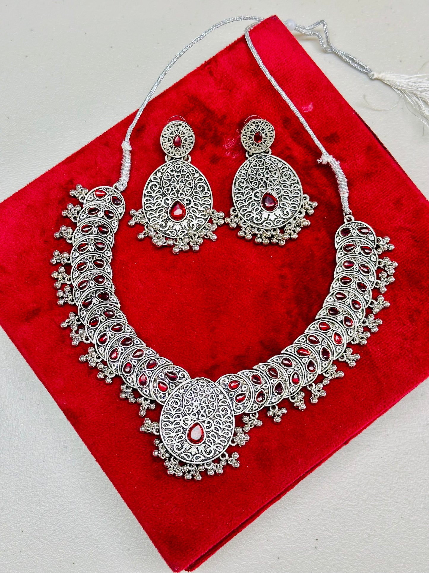 Necklace set with earrings