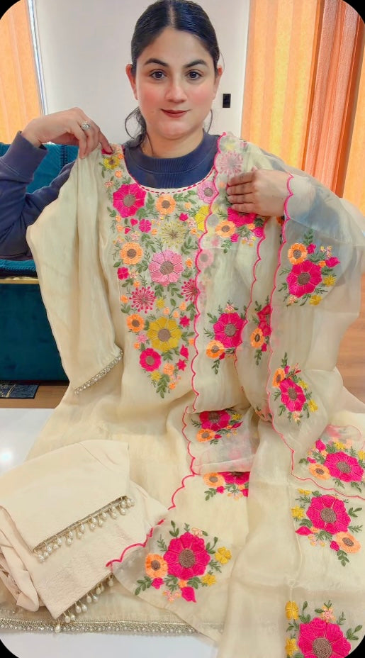 Taking  pre orders ———Designer semi party wear suit with loose plazo/salwar or pant  ( Colour- Off white ) Code - S113