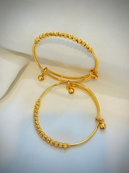 Gold Look Adjustable size Bangle ( Per 1PC ) - ( Code: 039 )