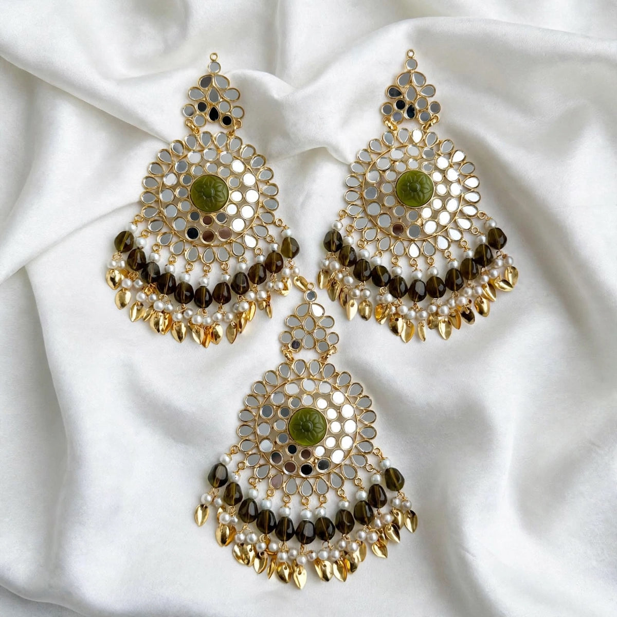 Mehndi green Earrings and Tikka set in Mirror