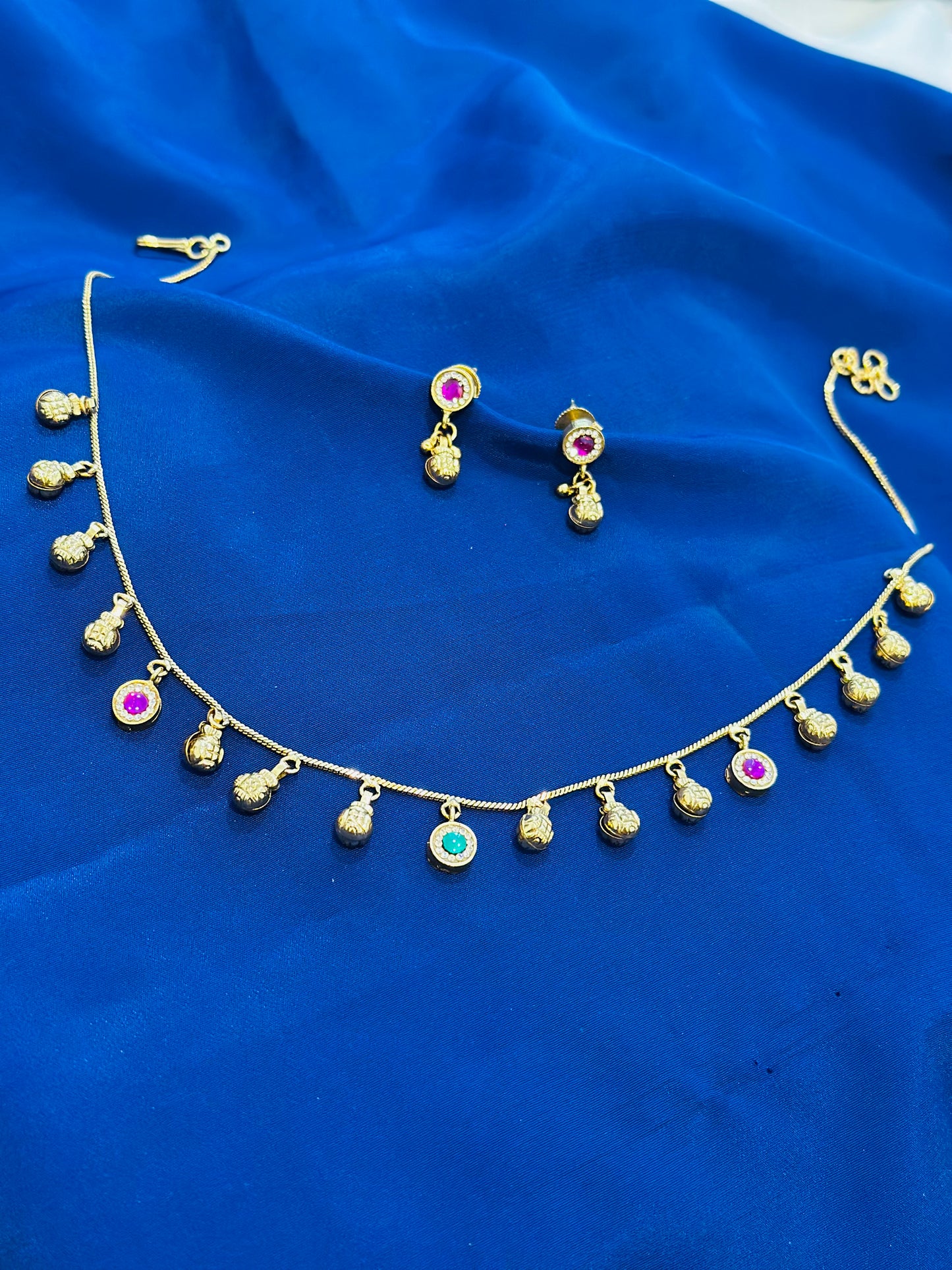 Gold Look Necklace set in multi colour - (Code:060)