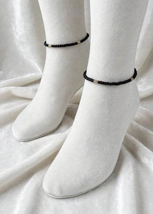 Black sleek anklet adult size