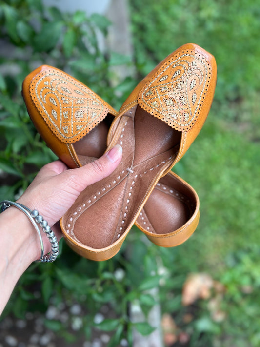 Loafer jutti in leather
