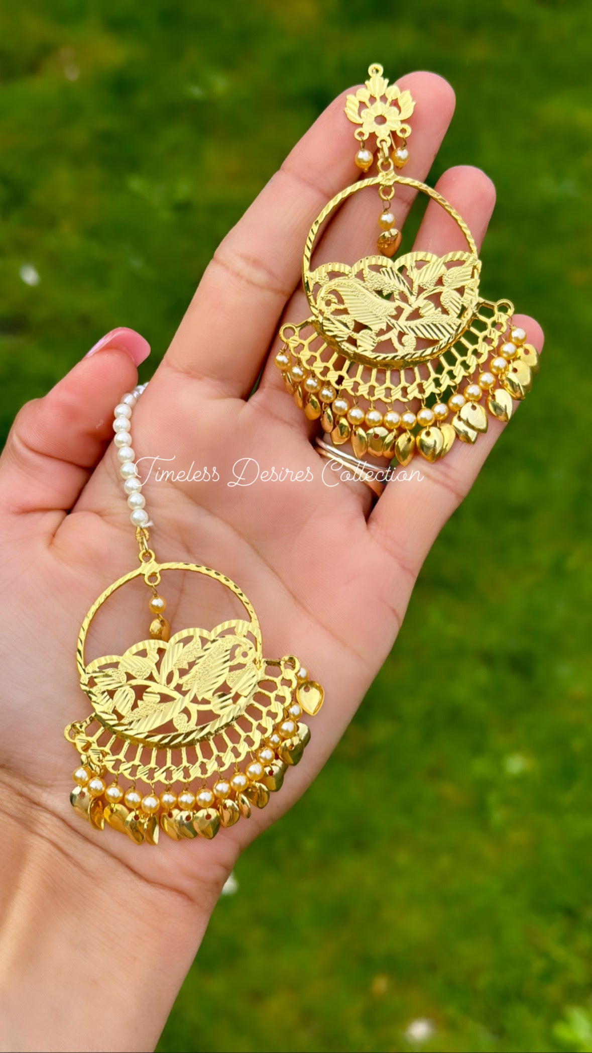 Pipal Patti Waliya earrings with tikka