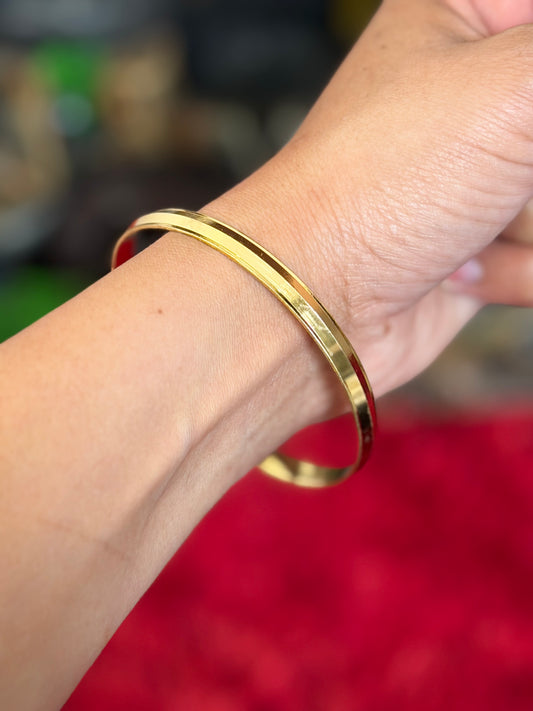 Men’s Golden Kada - ( Free size ) x28