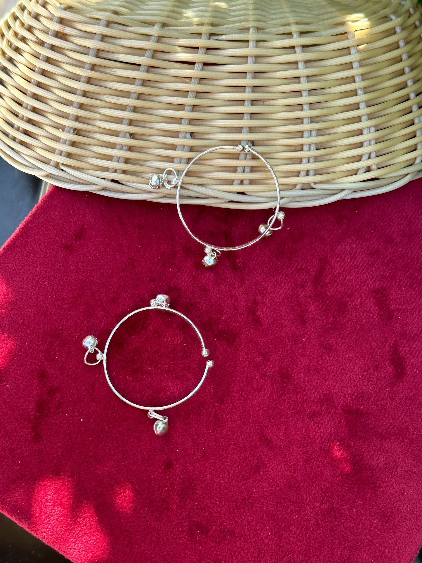 Kids shagle bangles in adjustable size ( as pair )