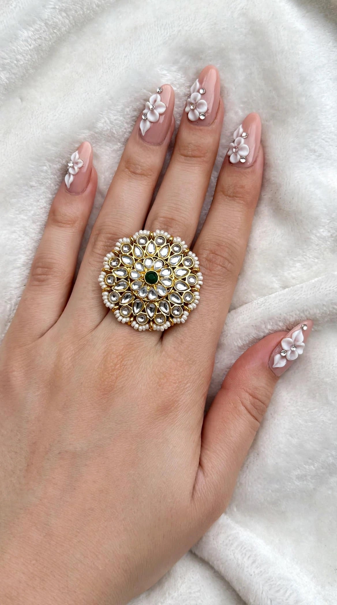 Ring in adjustable size