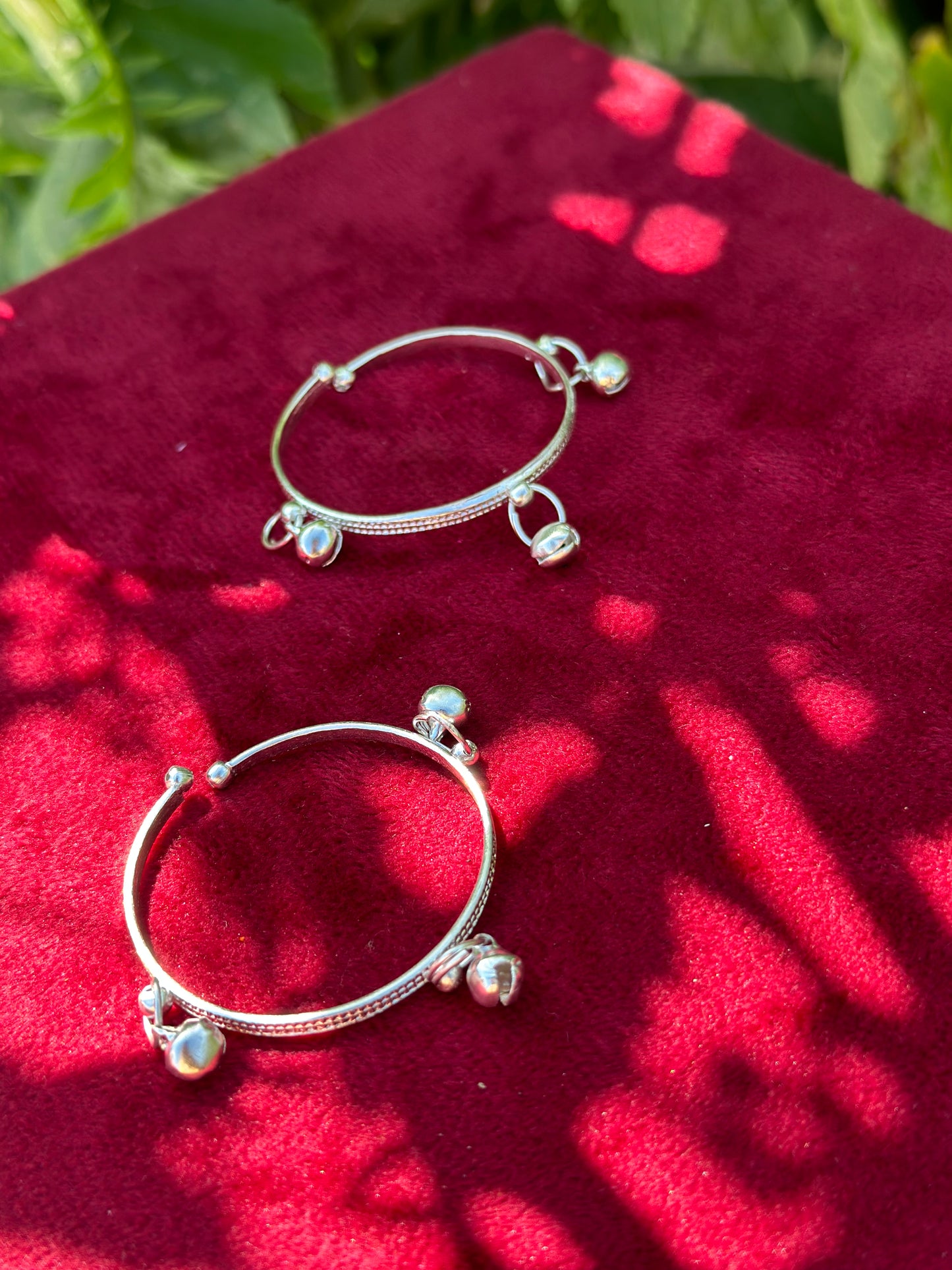 Kids shagle bangles in adjustable size ( as pair )