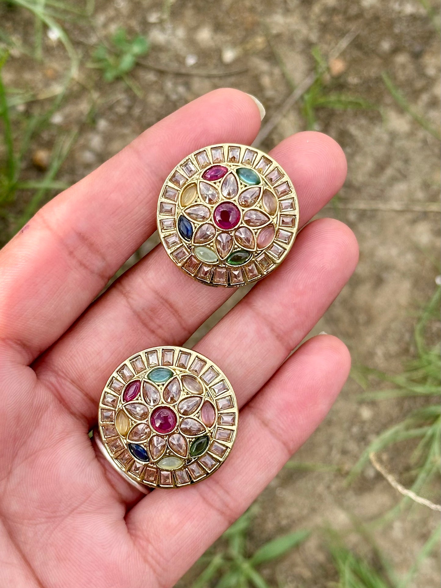 Multi stud earrings - J29