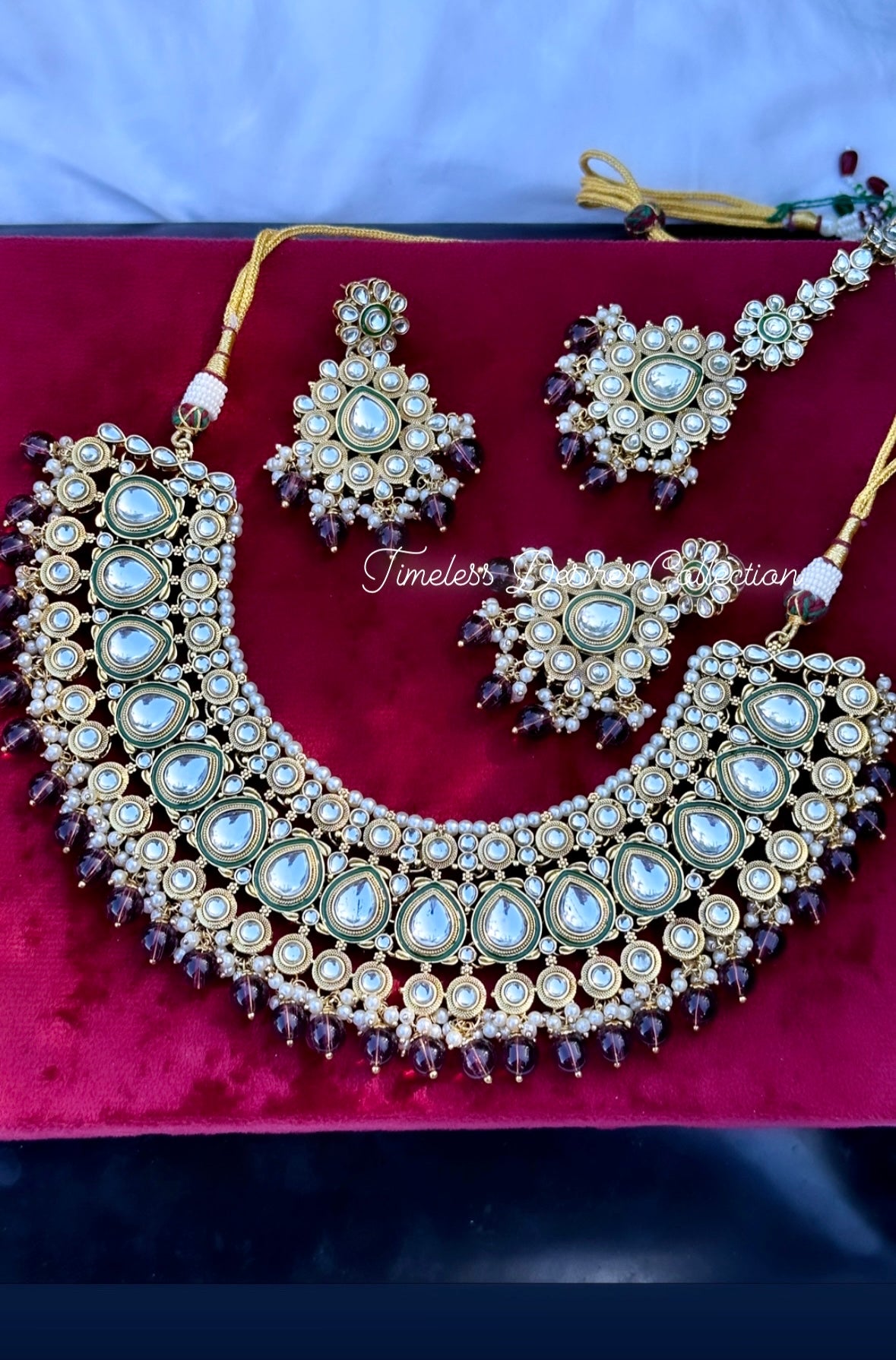 Wine or purple necklace / choker set in Kundan with antique polish ( high quality )