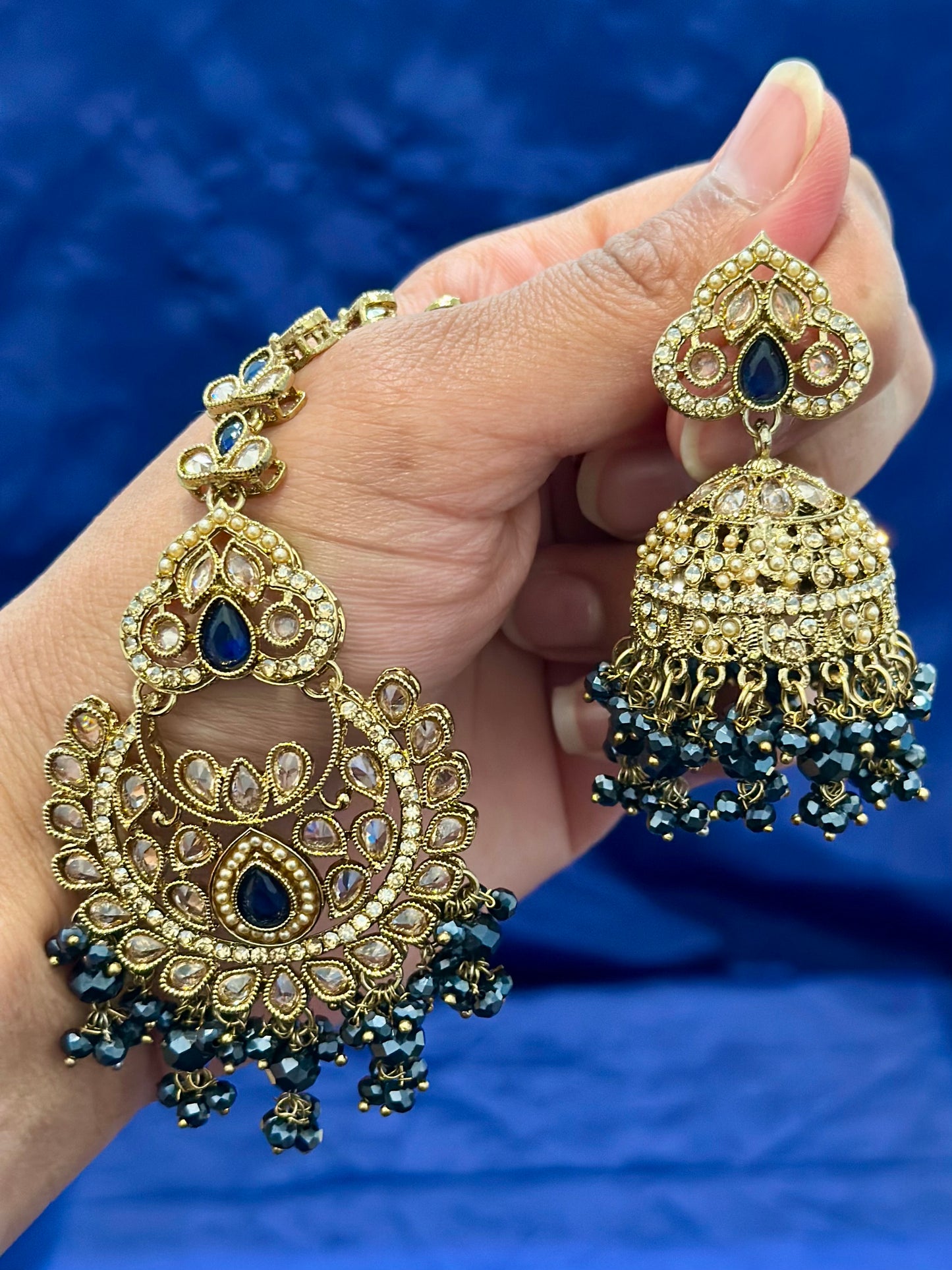 Earrings with tikka in polki, Colour: Blue, Code: 088