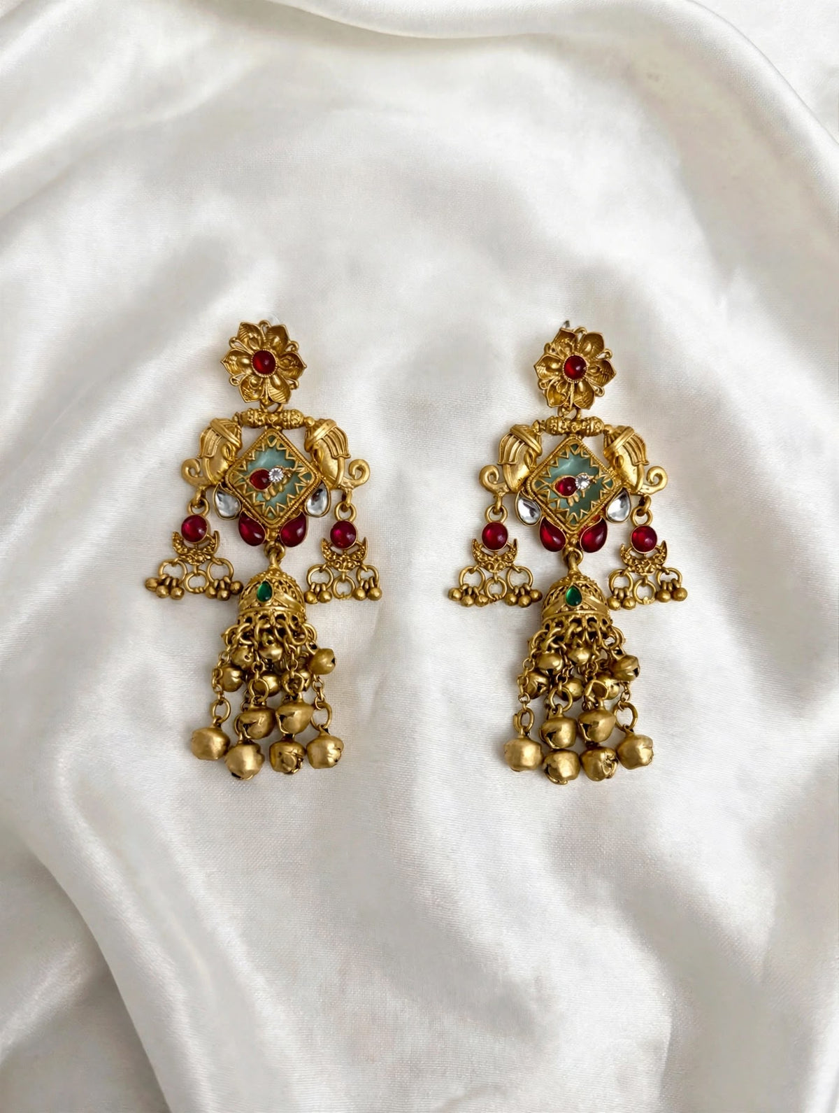 Earnings, Code: 026