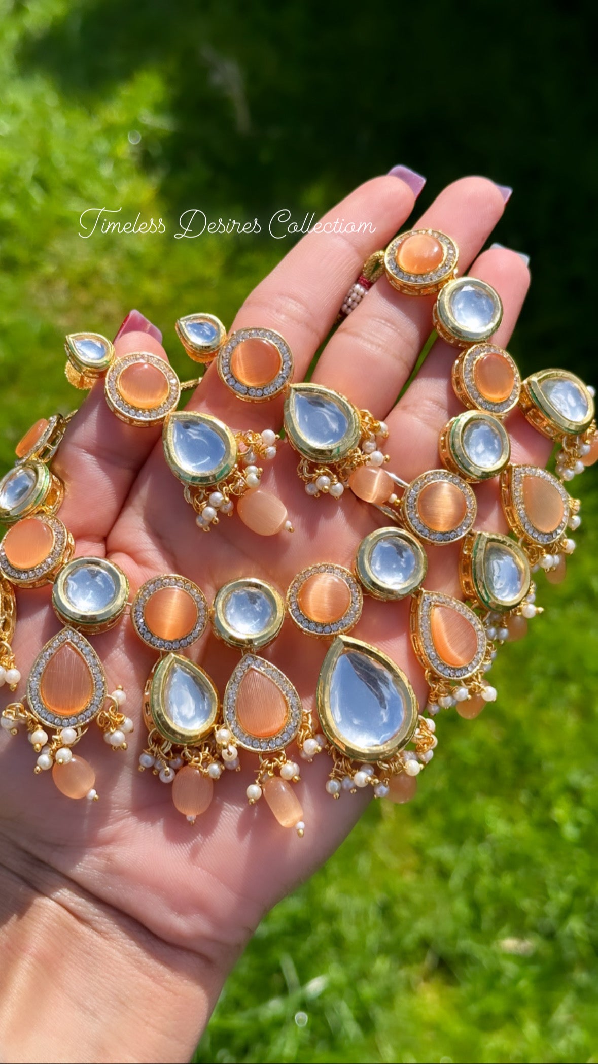 Peach necklace / choker set in monalisa ( high quality )