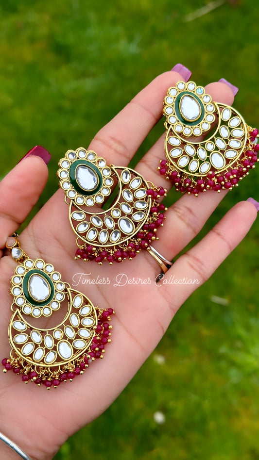 Purple or wine earrings and tikka set in Kundan