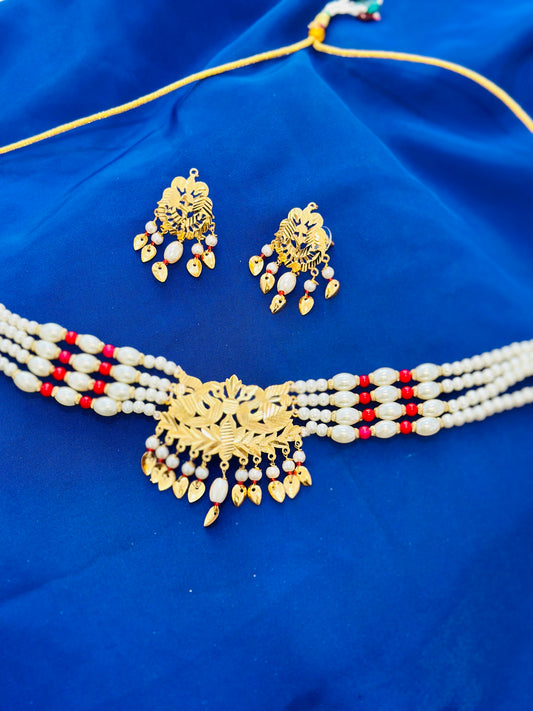 Gold look necklace set - ( Code:076)