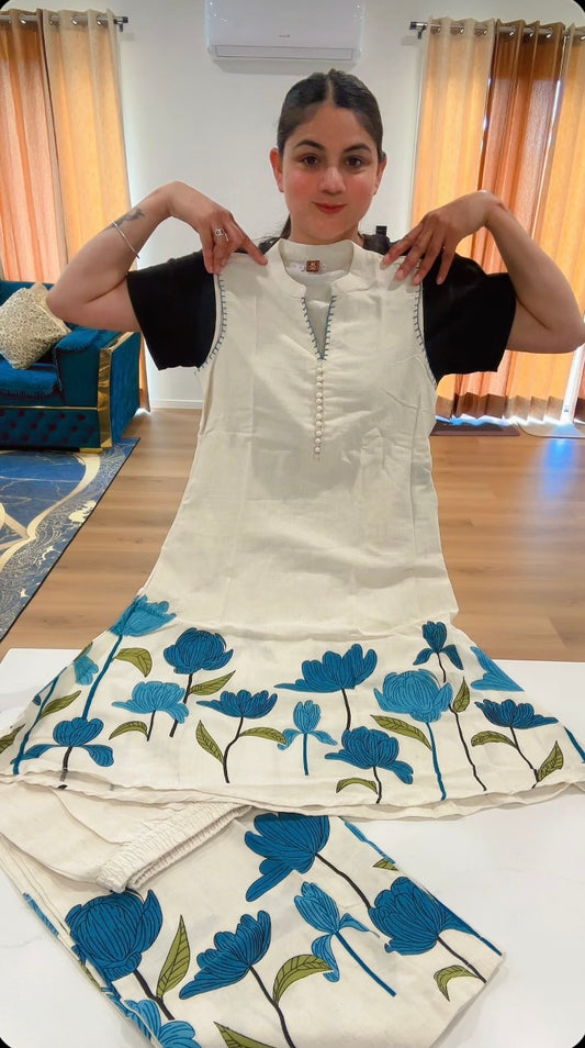 Digital print front back khadi cotton fabric (sleeves inside), Colour: off white, Code: 163