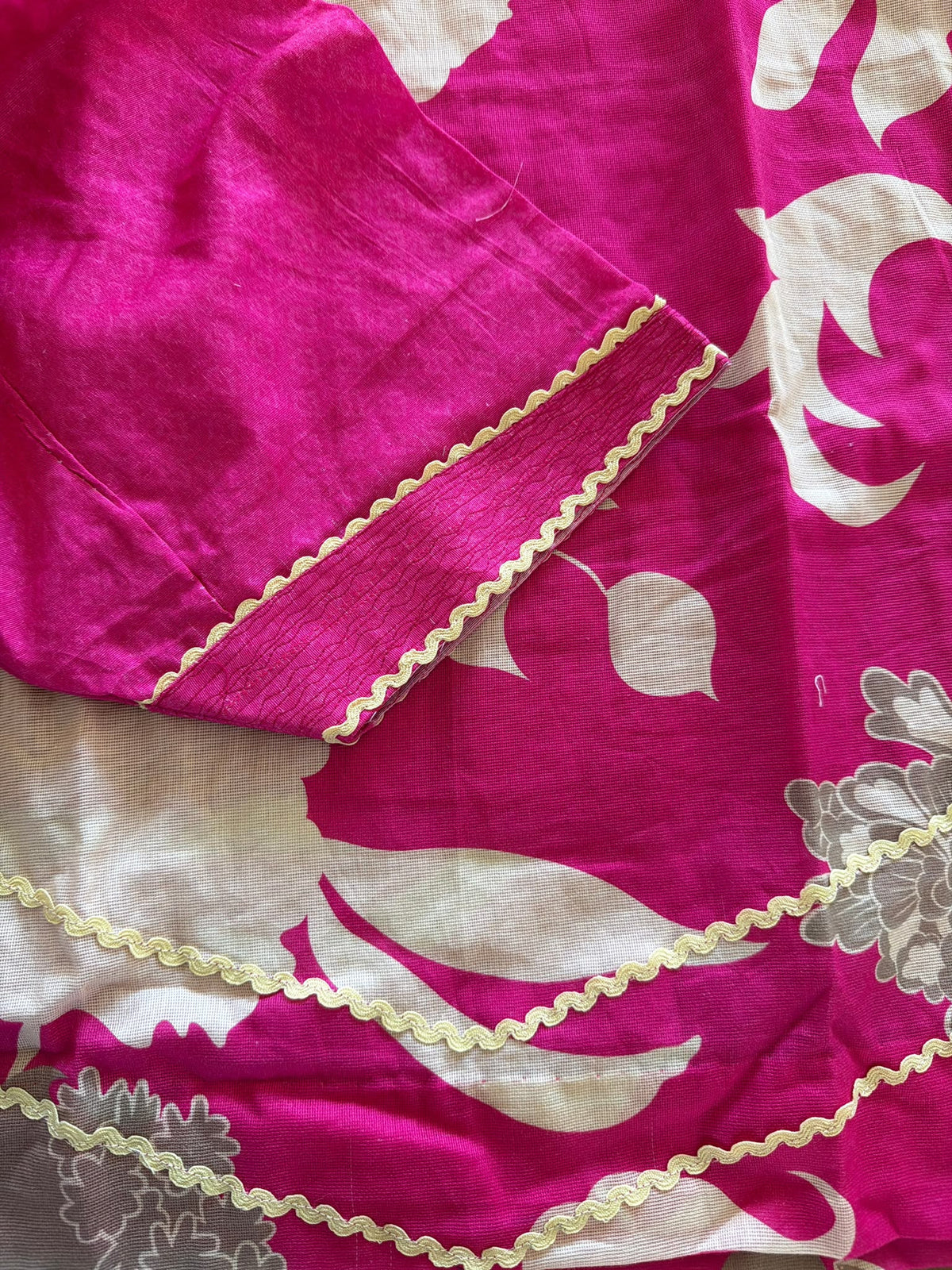 Burberry printed suit in premium quality in Pink colour - Code 307