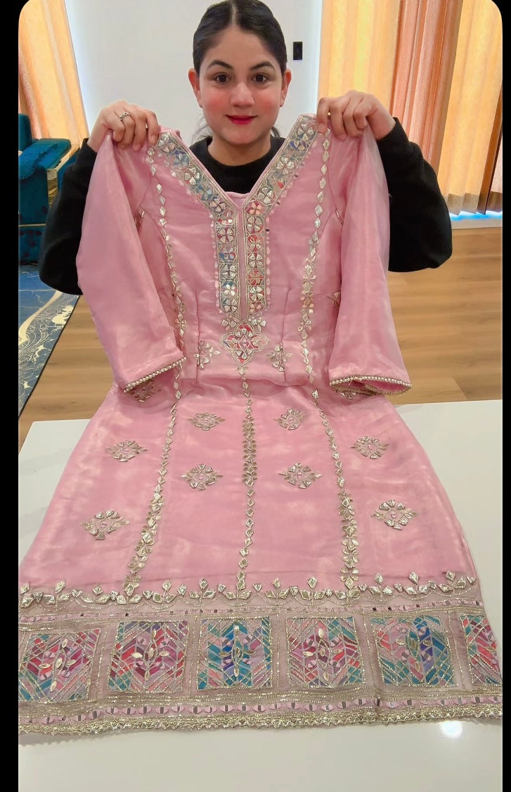 Gotti Patti on Glass Tissue Handwork suit - Code: 615