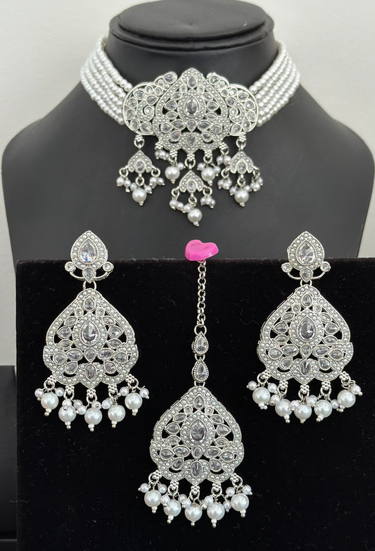 Silver necklace set with earrings, Code: E11
