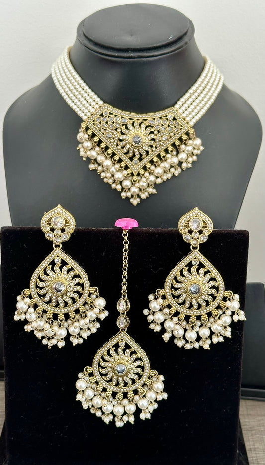 Golden necklace set with earrings, Code: E12