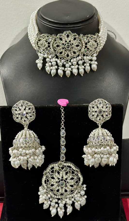 Silver necklace set with earrings, Code: E16