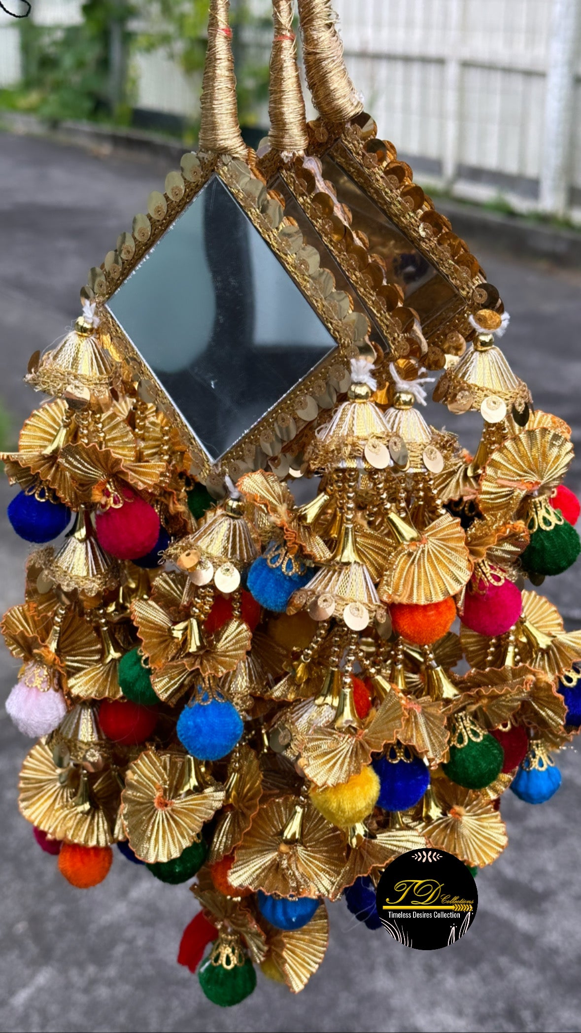 Heavy Look Mirror Paranda in multi