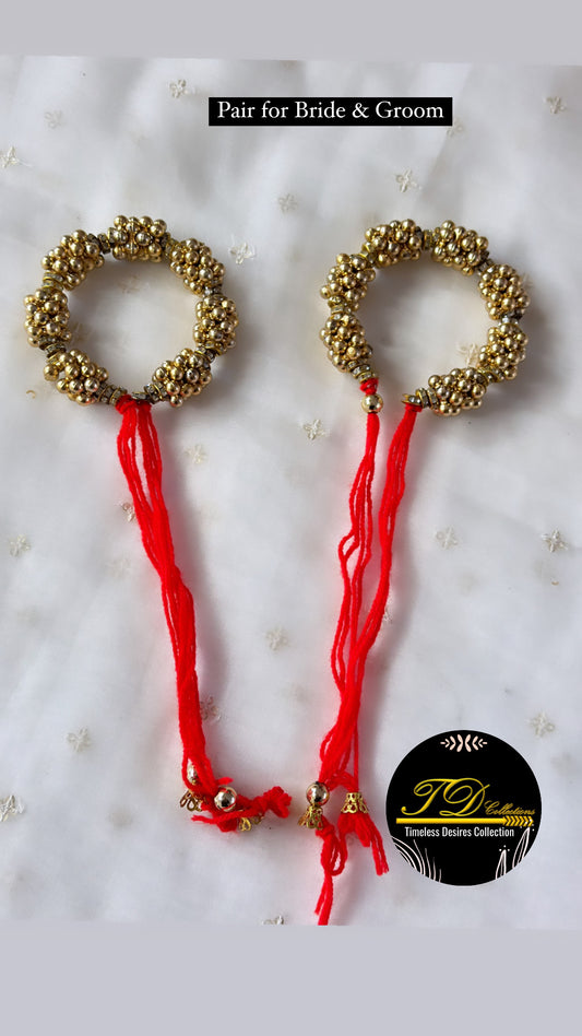 Pair of bride or groom Hand Gaane