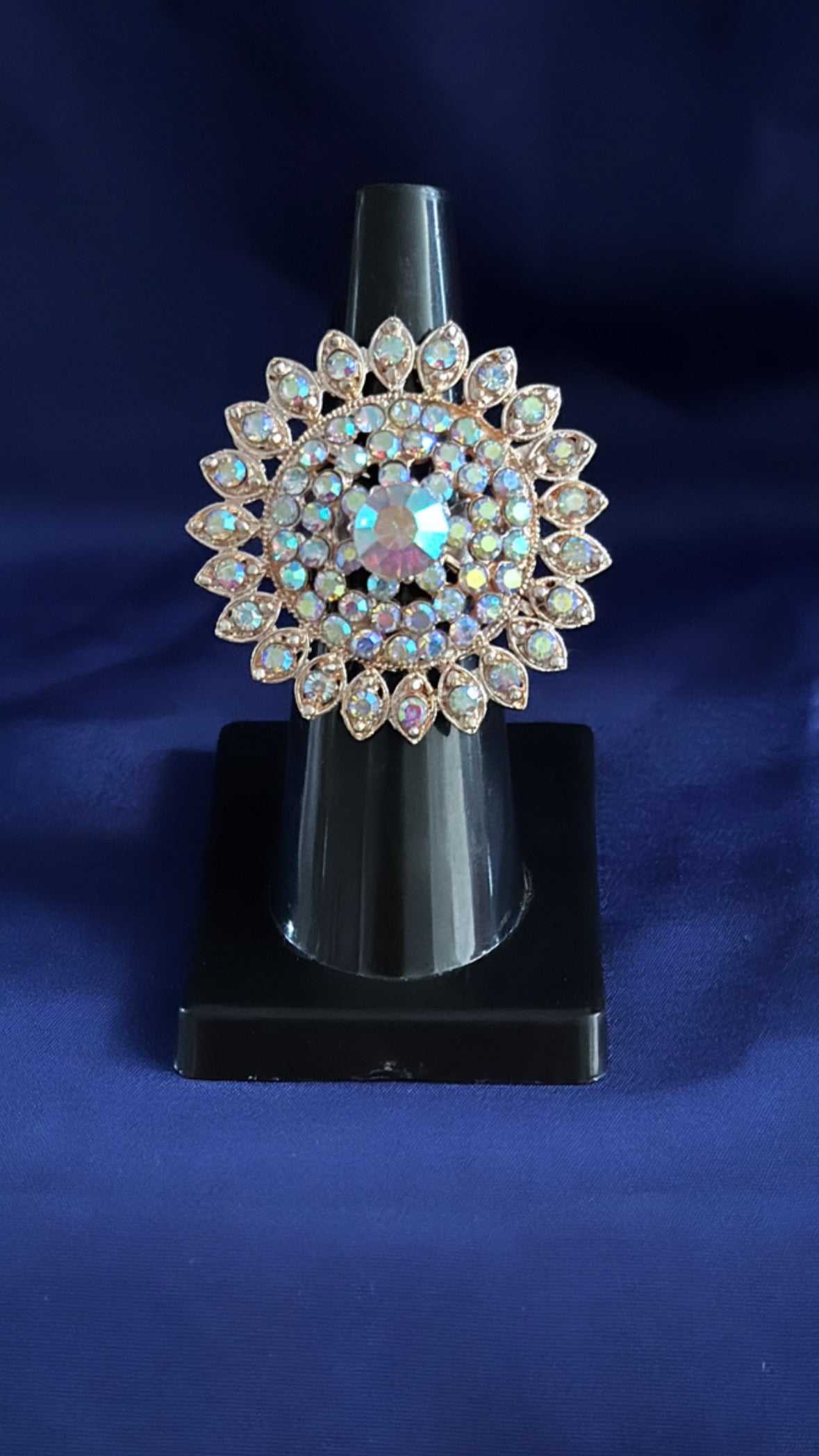 Adjustable shinny stone Ring